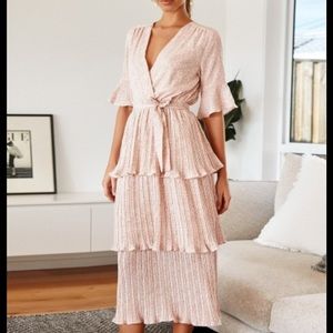 WHYTE VALENTYNE LAYERED RUFFLE DRESS WITH BELT AND FLUTTER SLEEVES